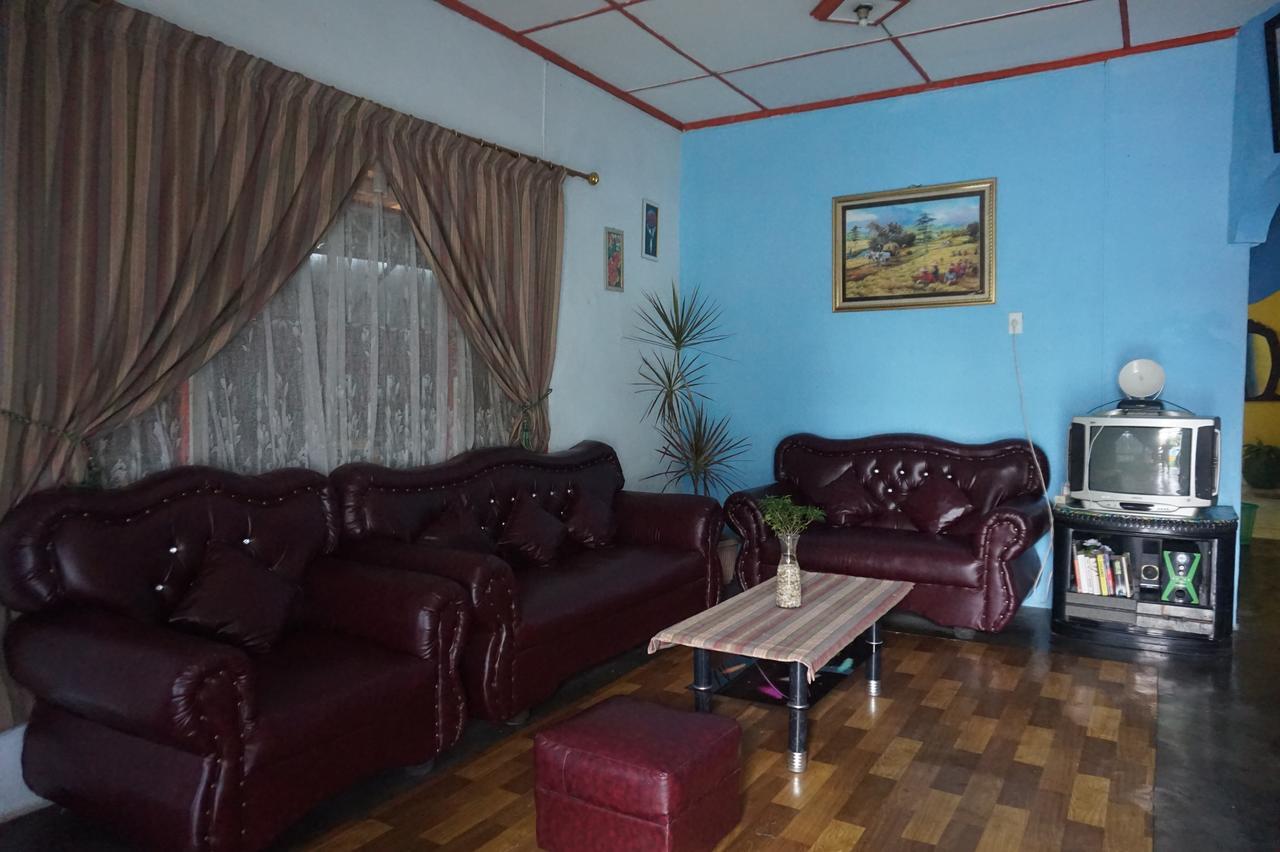 Kuala Namu Guest House Medan Exterior photo
