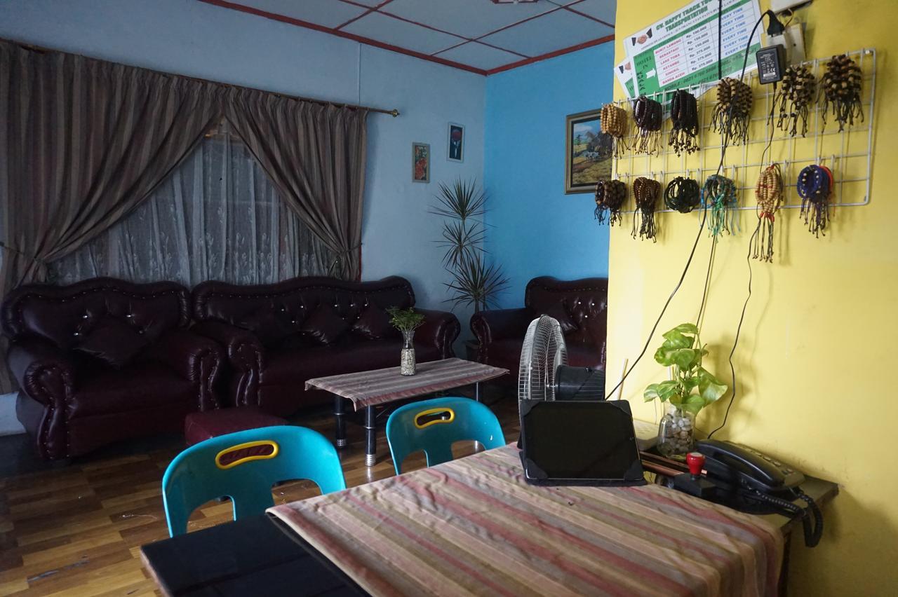 Kuala Namu Guest House Medan Exterior photo
